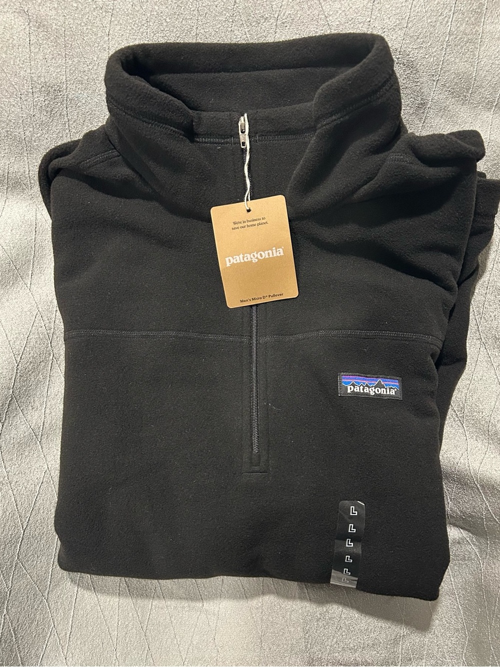 Patagonia Men’s Black Half-Zip Fleece Pullover